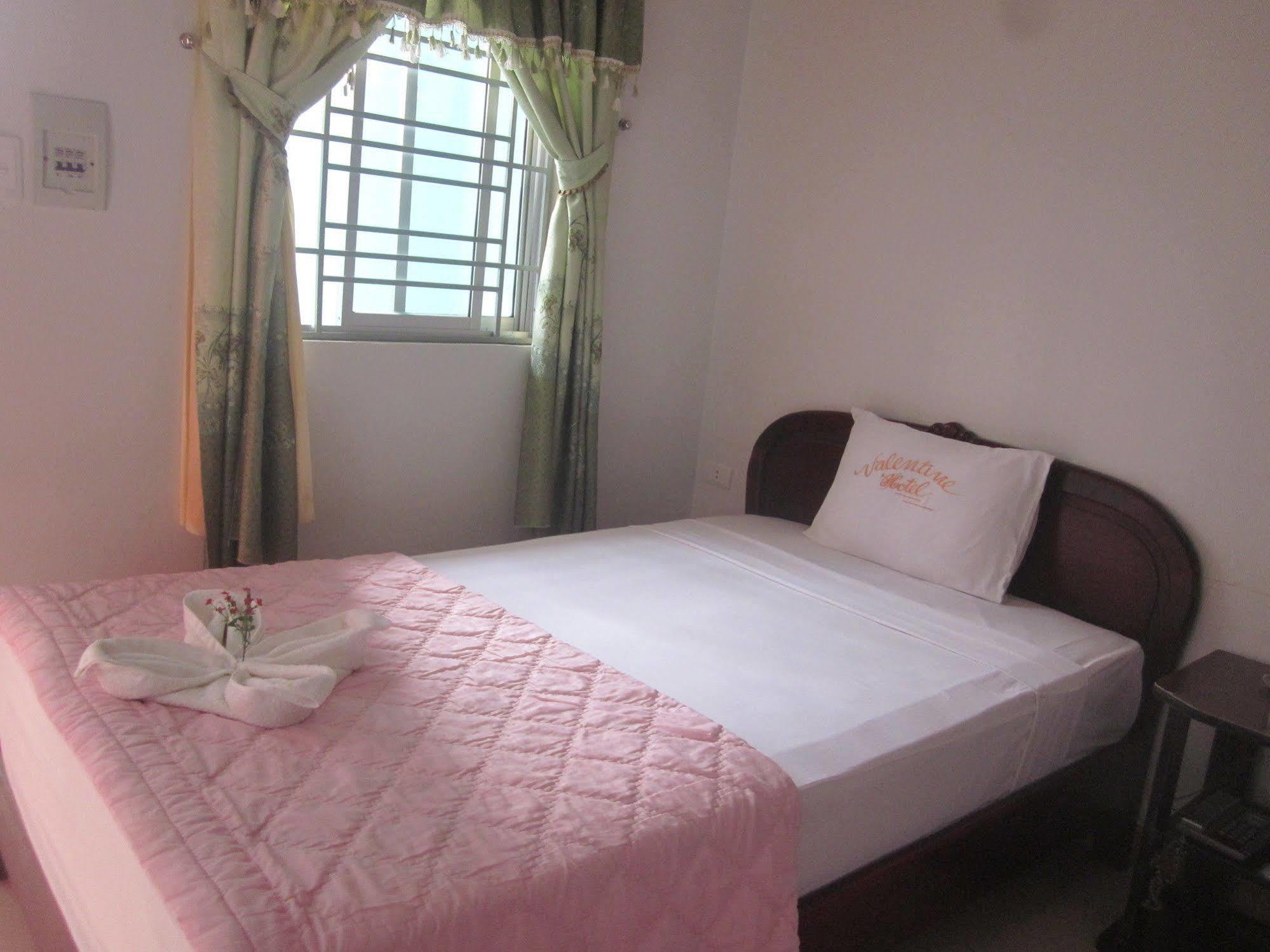 Valentine Hotel Hue Exterior foto